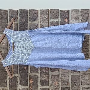 American Eagle Grey Sleeveless Embroidered Tank Top Size small